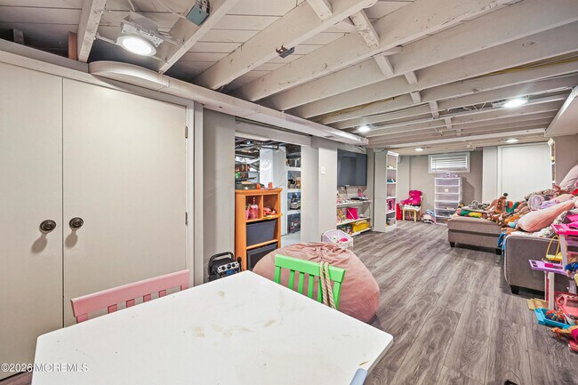 Building Photo - 57 Villa Pl