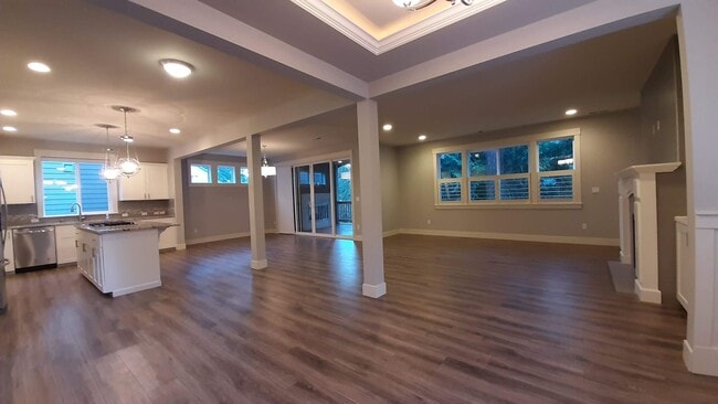 Building Photo - Magnificent Gig Harbor 4 Bed Home For Rent