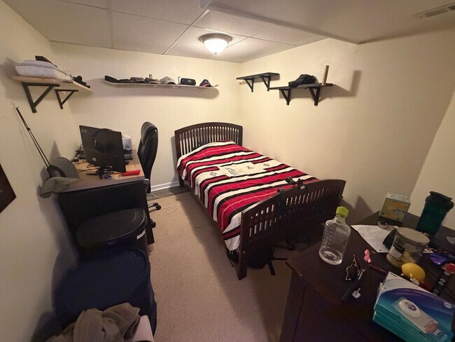 Building Photo - 3 Bedroom, 2 Bathroom Home in the Heart of Blacksburg