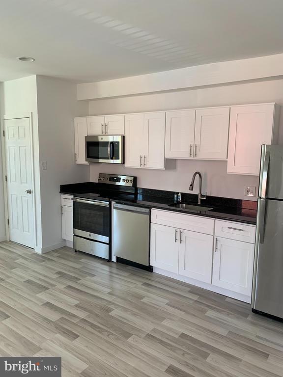 Building Photo - 1758 N 31st St