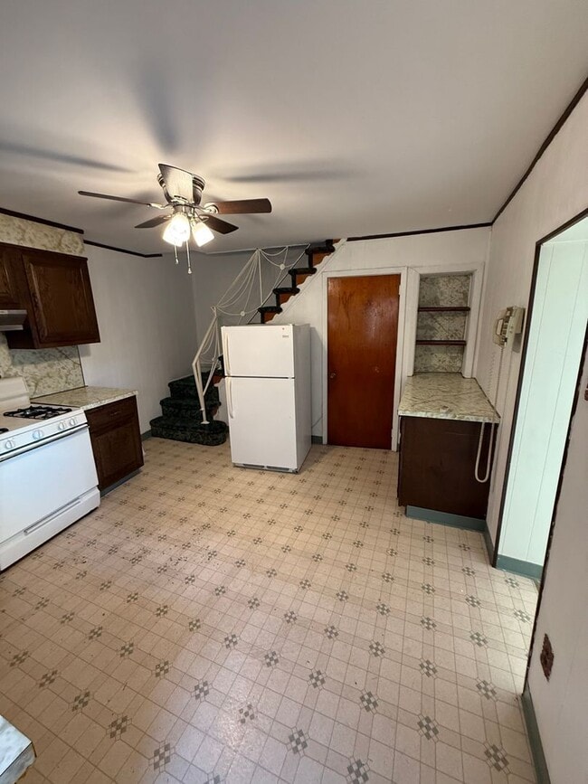 Building Photo - Cute two bedroom in Frankford section of P...