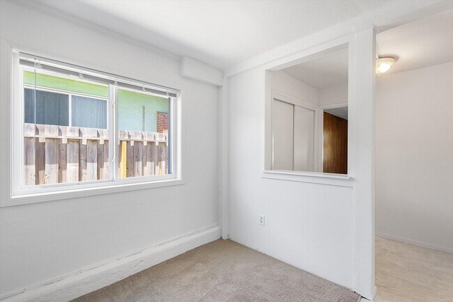 Building Photo - 208 Pacific Ave