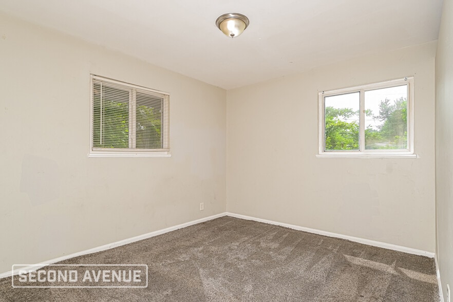 Building Photo - 232 Mc Alpine Dr