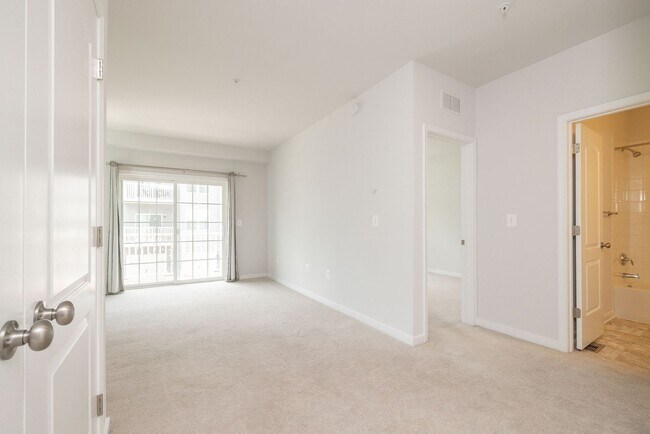 Building Photo - 5920 Whitehurst Ln