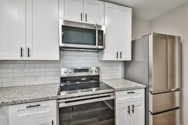 Building Photo - 6103 Fallengate Dr