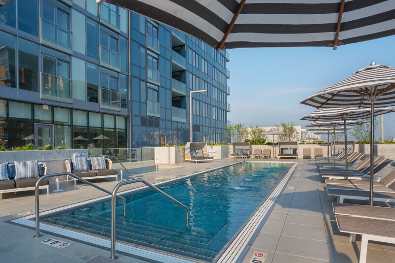 Building Photo - 201 W Division St