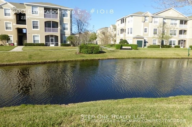 Building Photo - Stonebridge Village, 3 BR Condo, Avail NOW