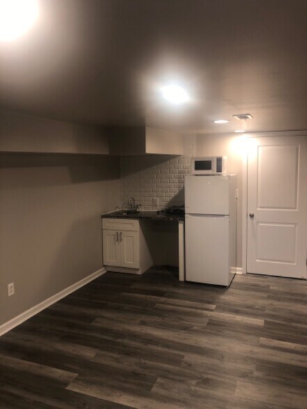 Building Photo - 4 Torresdale Ave