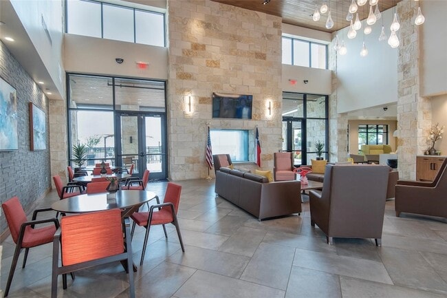 Building Photo - 7633 Rampart Dr