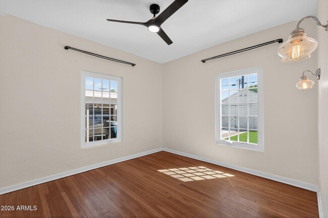 Building Photo - 311 West Campbell Ave