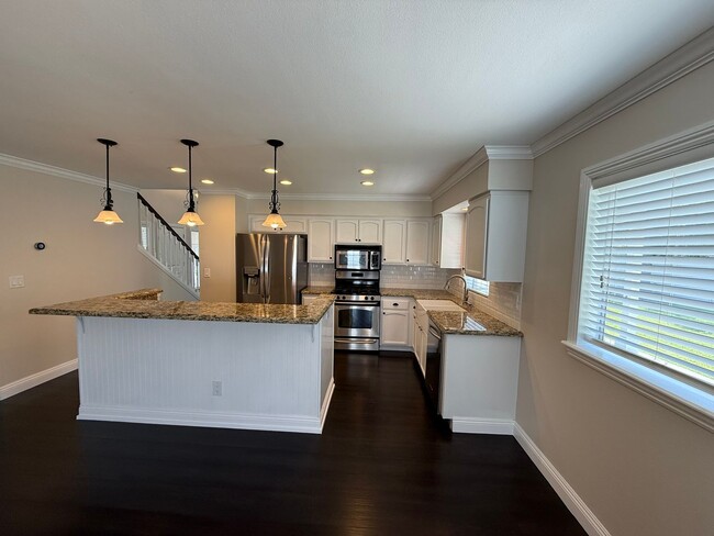 Building Photo - Beautiful home in Oxnard, CA
