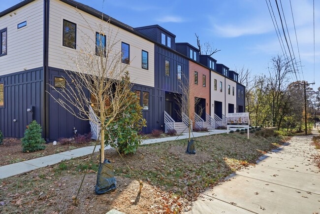 Building Photo - Bright, Open & Exceptionally Large—Your Ideal 2-Story Townhome