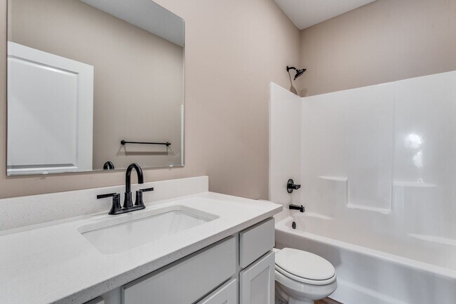 Building Photo - 4440 N Sandplum St