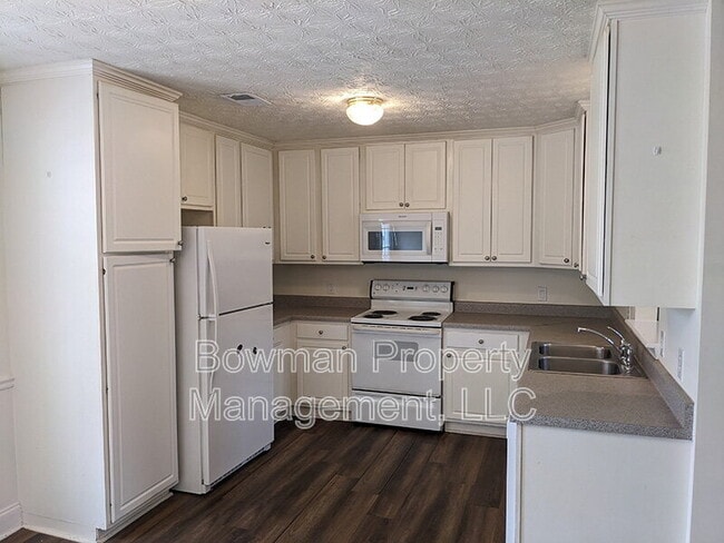 Building Photo - 1151 Stone Shoals Terrace