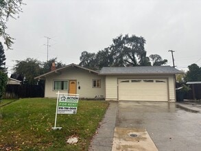 Building Photo - East Roseville, Sierra Gardens 3 Bedroom, 2 Bathroom, 2 Car Garage, Oversized Driveway, Culde-sac...