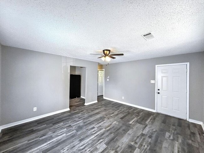 Building Photo - 2777 Caffey St