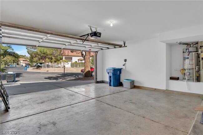 Building Photo - 5321 Tamanar Dr