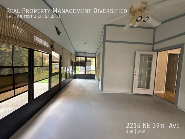 Building Photo - 2216 NE 39th Ave