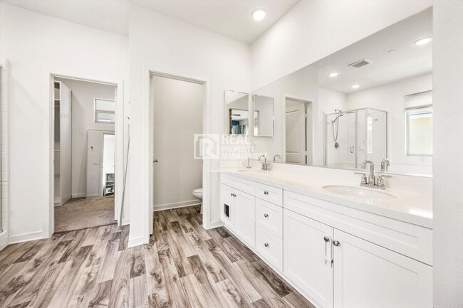 Building Photo - 1604 Armijo Pl