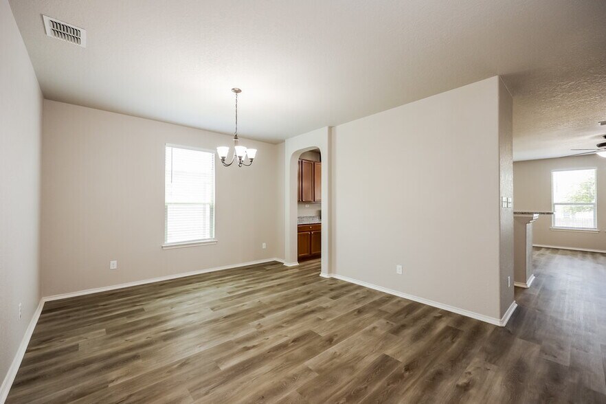 Building Photo - 13026 Stags Leap