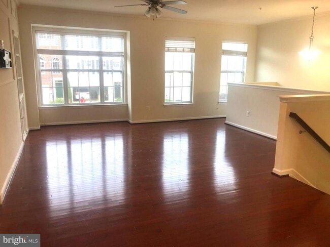 Building Photo - 6786 Green Mill Way