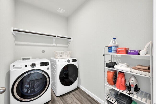 Building Photo - 14243 Volcano Perch Dr