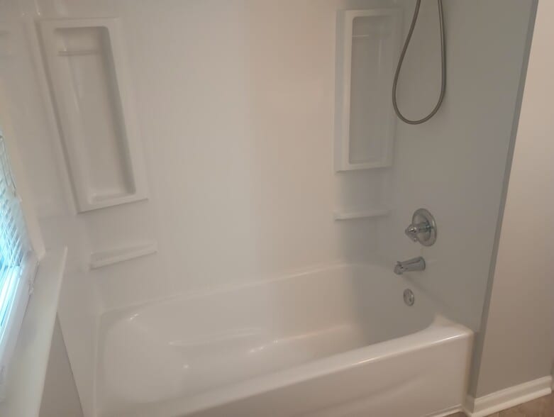 Building Photo - 1039 Old State Highway 8