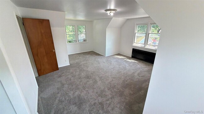 Building Photo - 206 Winthrop Ave