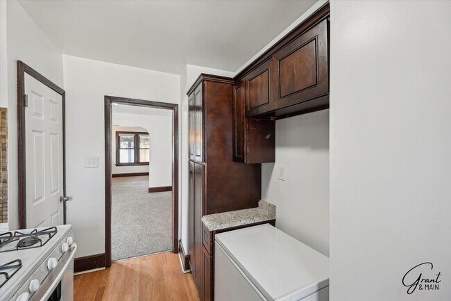 Building Photo - 15356/15358 Washburn - Ten Star Holdings LLC