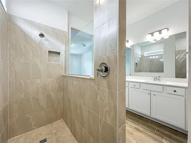 Building Photo - 10005 Patterson Wy