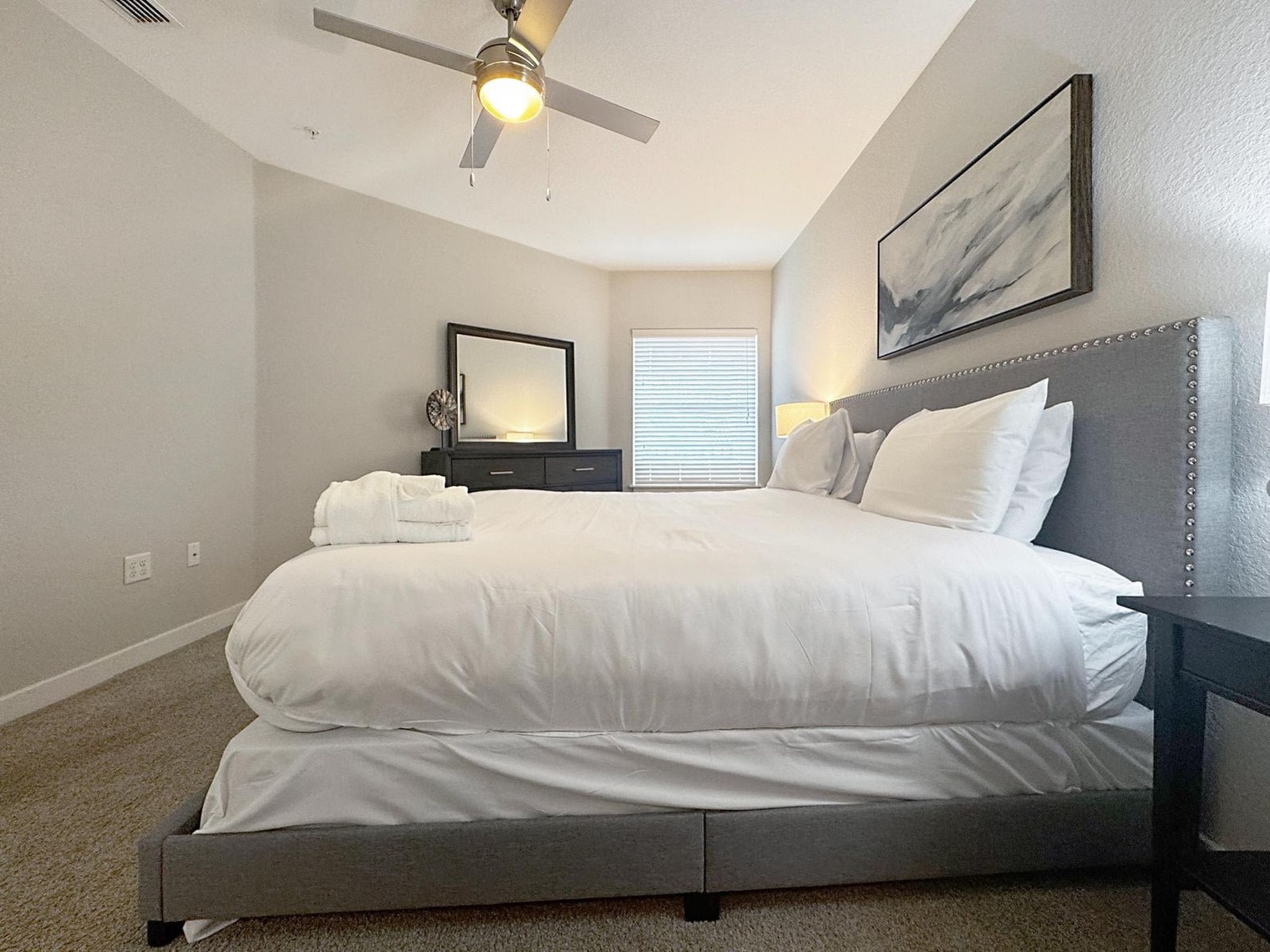 Building Photo - 2615 N Grady Ave