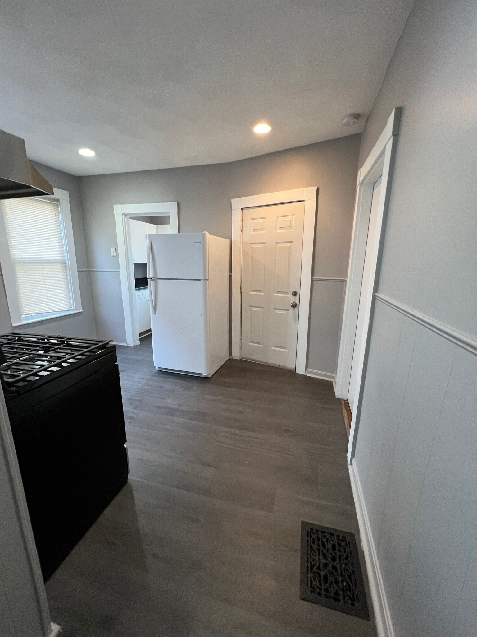 Living room to Kitchen entry way - 24 Archer St
