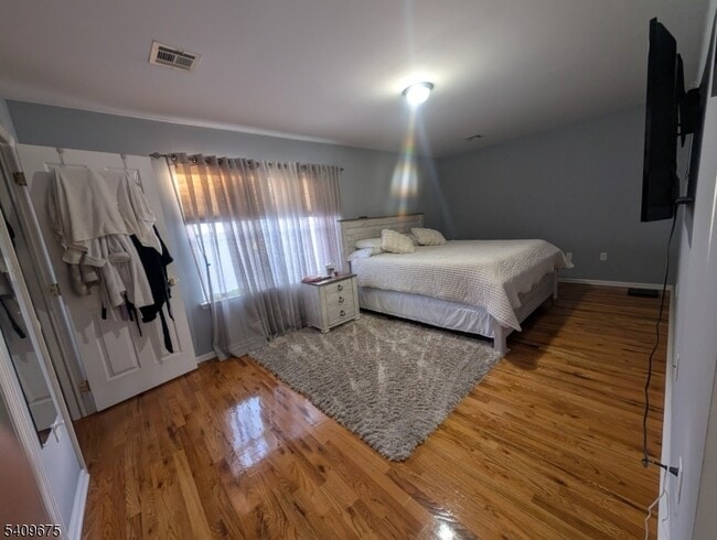 Building Photo - 14 Hunter St