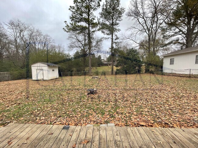 Building Photo - Sherwood 3 Bedroom Home