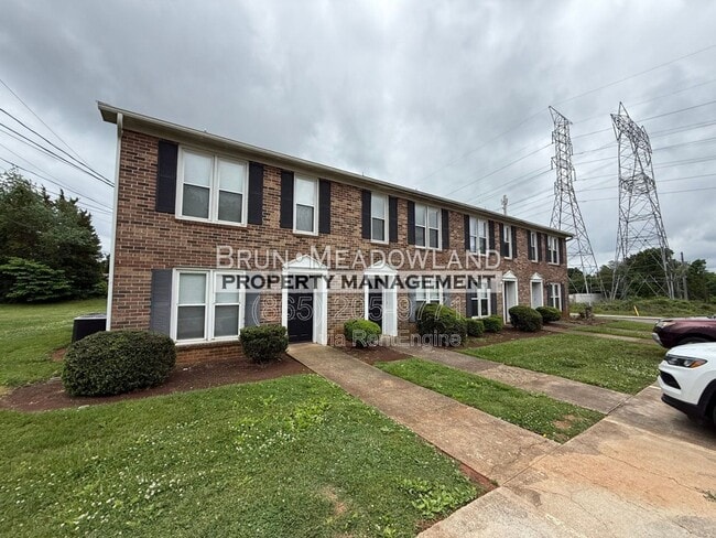 Building Photo - 9116 Parktop Ln NW