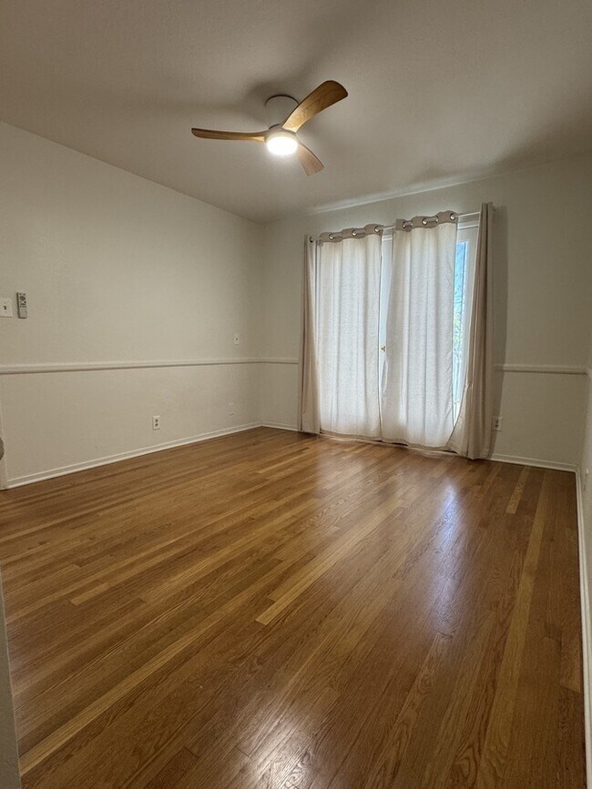 Building Photo - 148 W Magna Vista Ave
