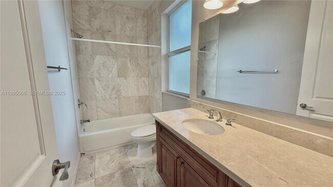 Building Photo - 210 SW 9th St