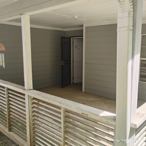 Back of the home - 3725 Collier Dr NW