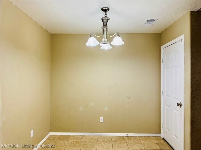 Building Photo - 6604 Huntington Ct