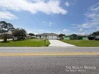 Building Photo - 2481 San Filippo Dr SE