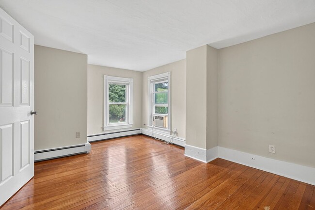 Building Photo - 432 Plainsboro Rd