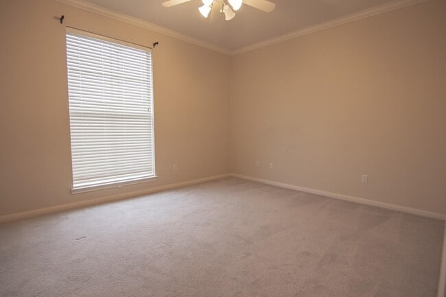 Building Photo - 6180 Gracemount Ln