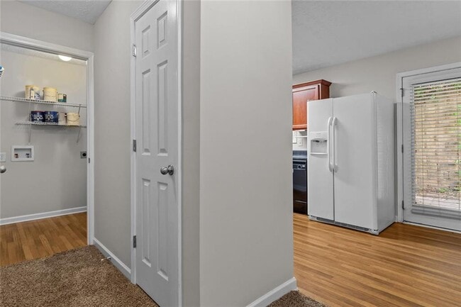 Building Photo - 1483 Little Creek Dr