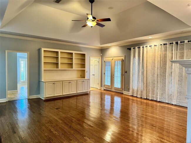 Building Photo - 2630 Aimee Dr