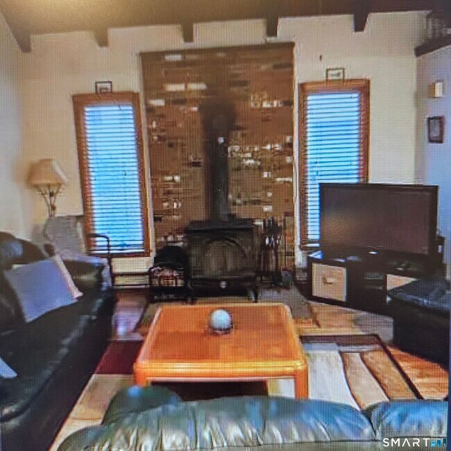 Building Photo - 47 Broadway S