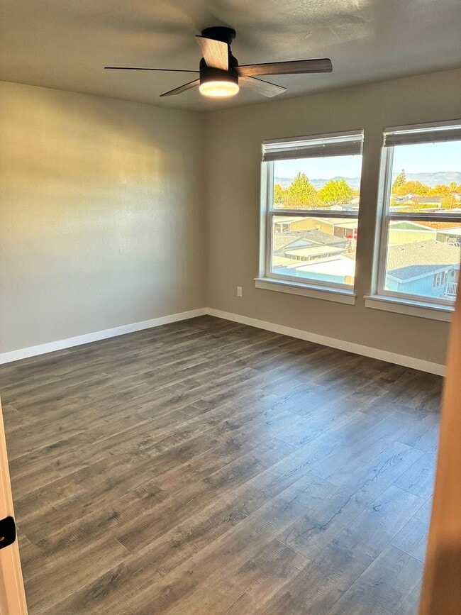 Building Photo - 7861 Houston Lp