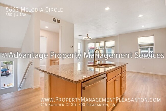 Building Photo - 5663 Melodia Cir