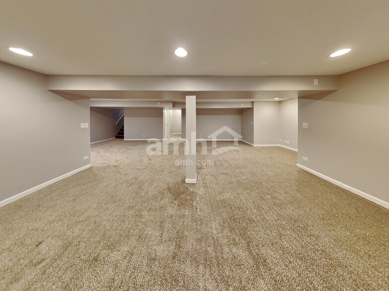 Building Photo - 6603 Walter Adamic Ln