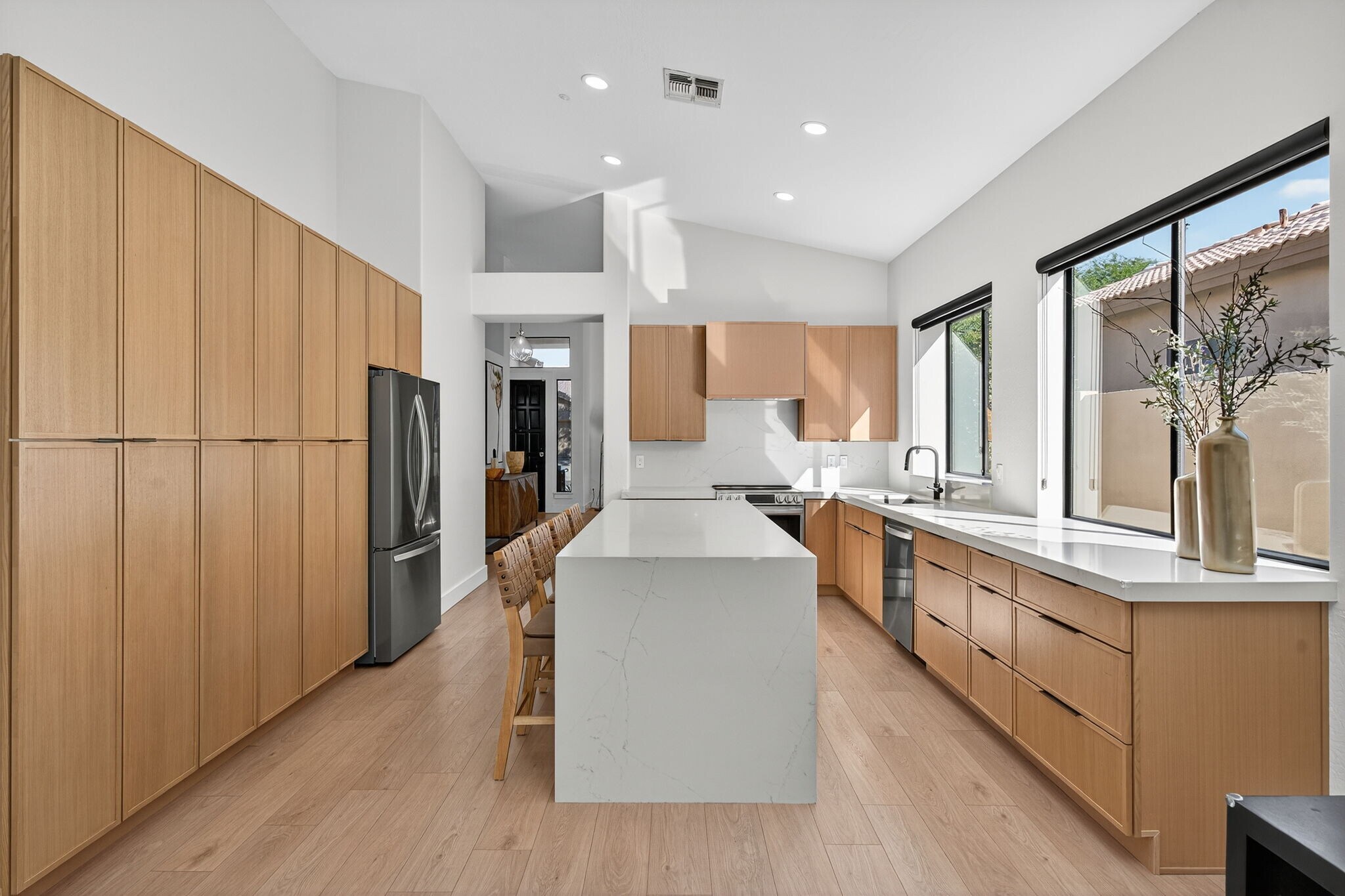 Building Photo - 7449 E Whistling Wind Way