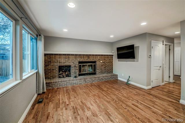 Building Photo - 953 Shadow Mountain Dr